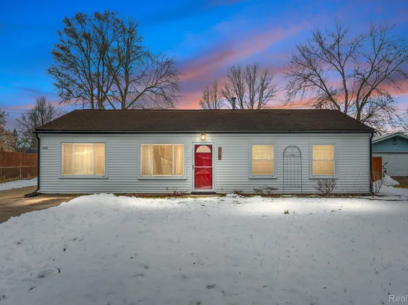 2494 Liter Rd, Orion, MI 48359