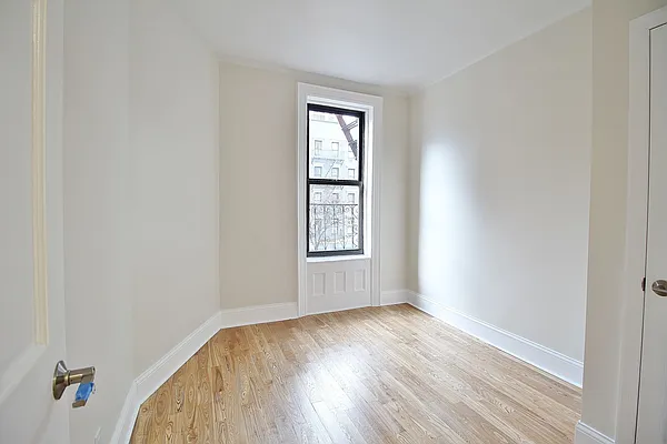 Rented by Julianna Realty Corp | media 40