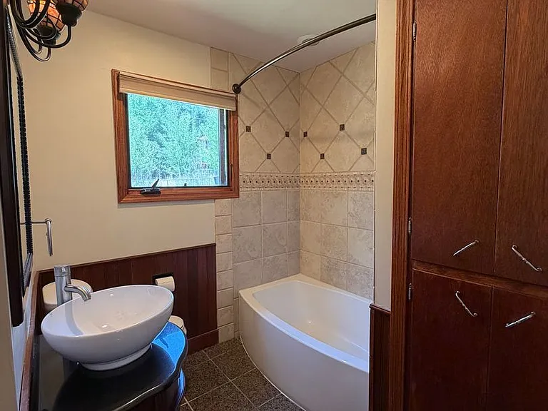 95 Chapparral Cir — Photo 22