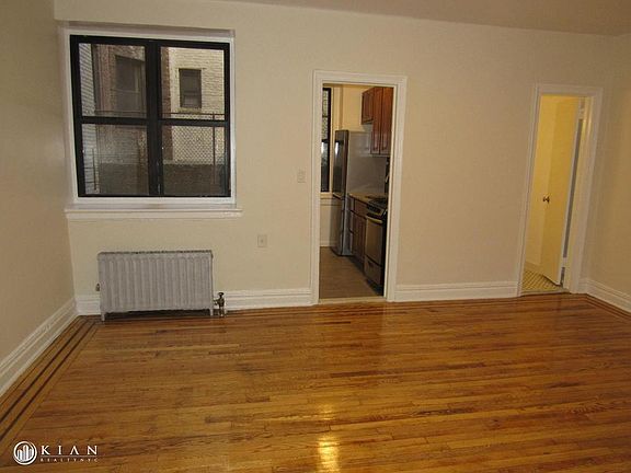 2nd image of 4308 40th St APT 1B