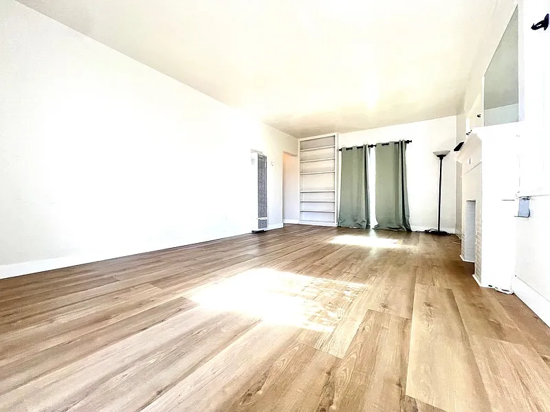 1 bed, 1.0 bath, 683 sqft, $2,995 — Photo 2