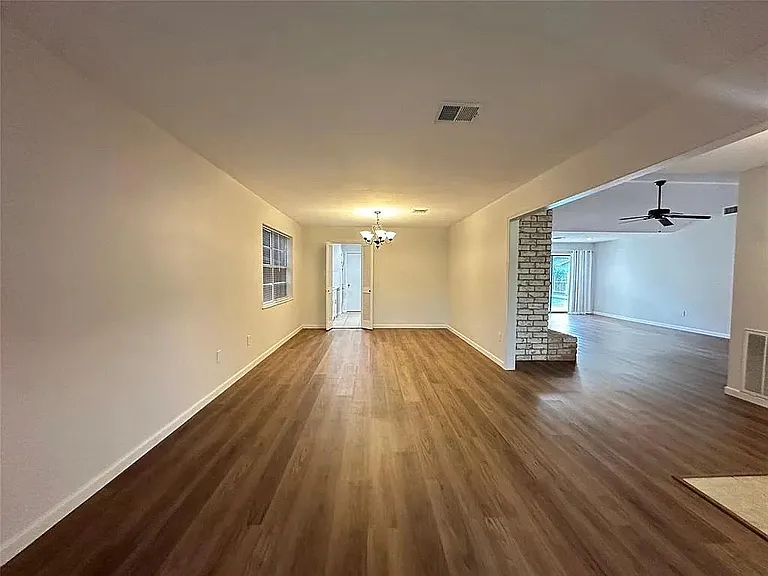 12139 Huntington Park Dr — Photo 9