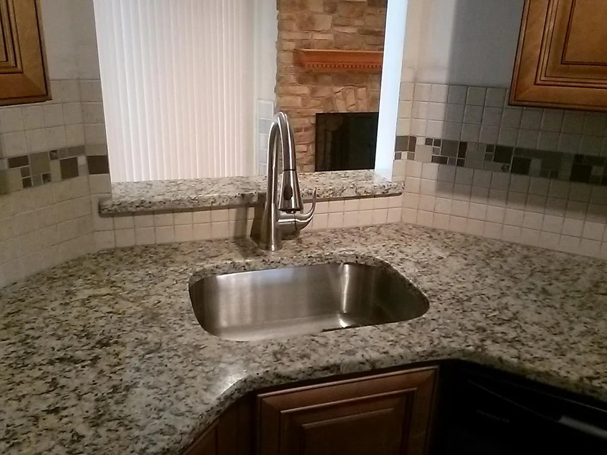 3 bed, 1275 sqft, $2,900 — Photo 2