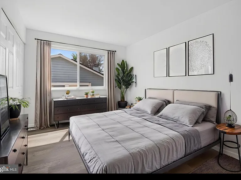 18545 Tarragon Way — Photo 2
