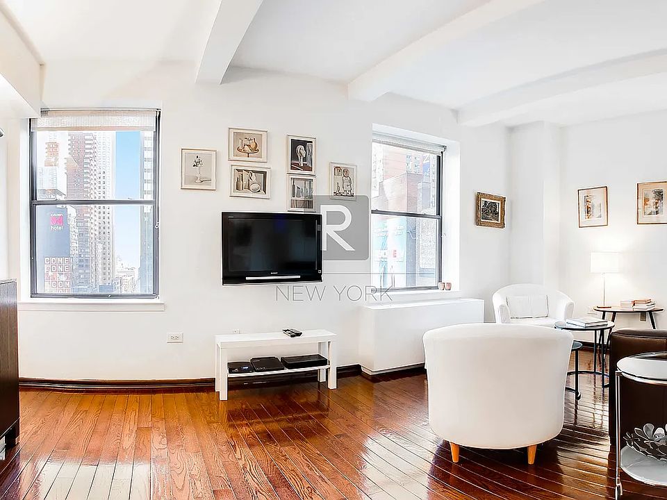 1st image of 150 W 51st St #15-8