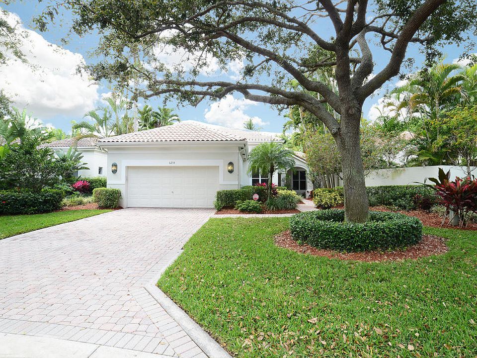 Home For Sale In Broken Sound Country Club