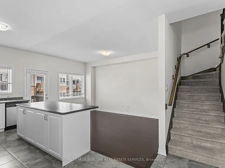 4042 Maitland St — Photo 9