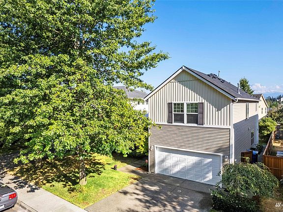 4th image of 19727 99th Street Ct E