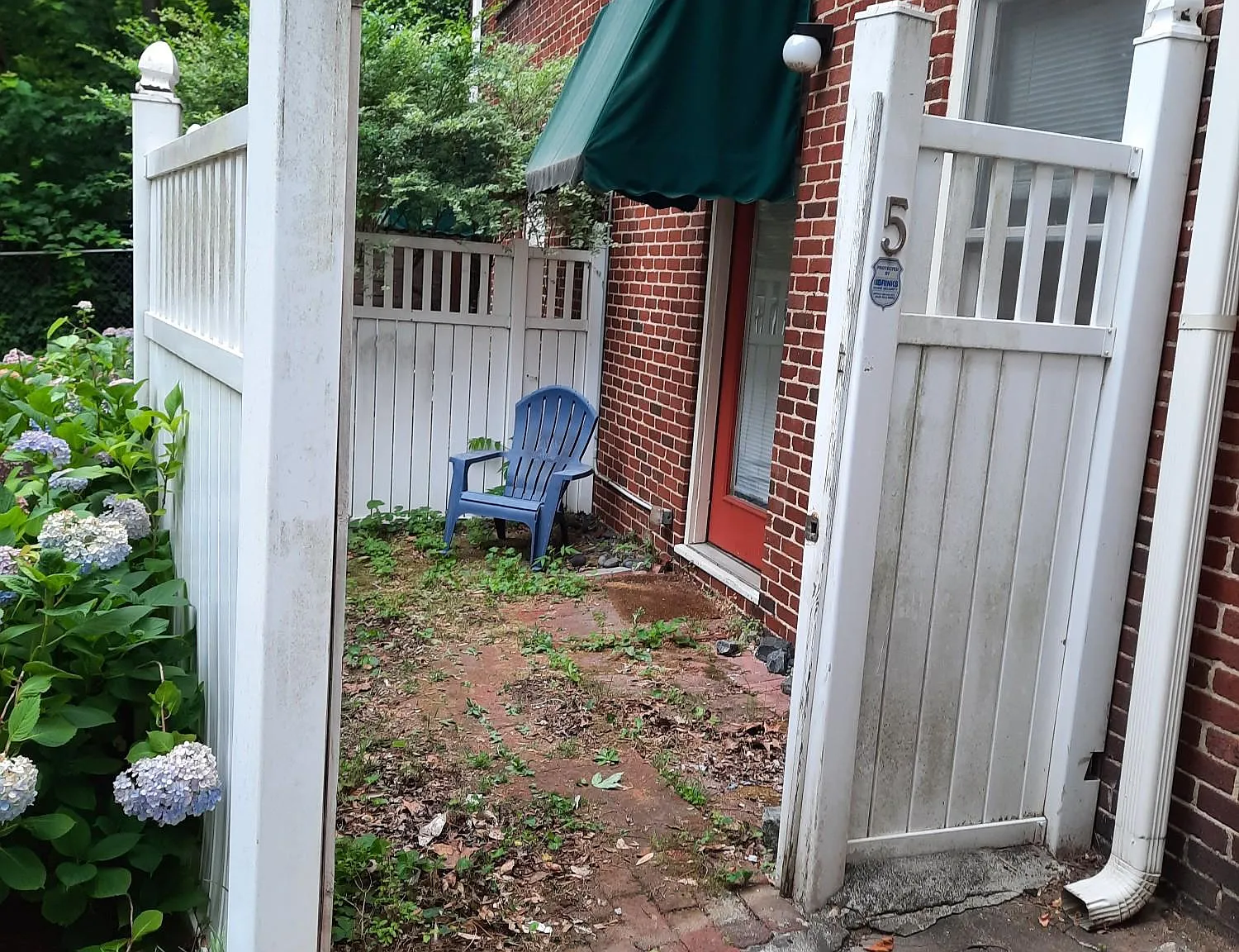 Studio, 375 sqft, $1,350 — Photo 2