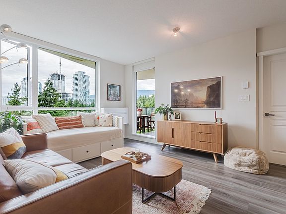 4th image of 3096 Windsor Gate #1305