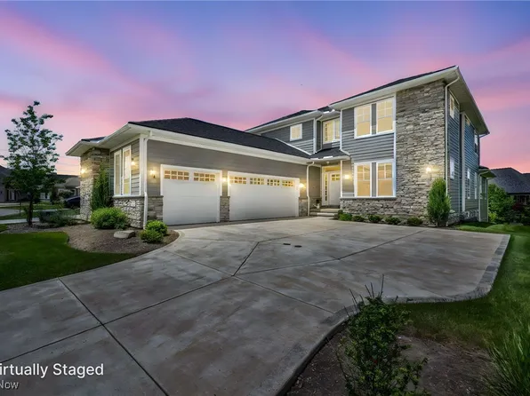 3575 Rembrandt Ln, Cleveland, OH 44124