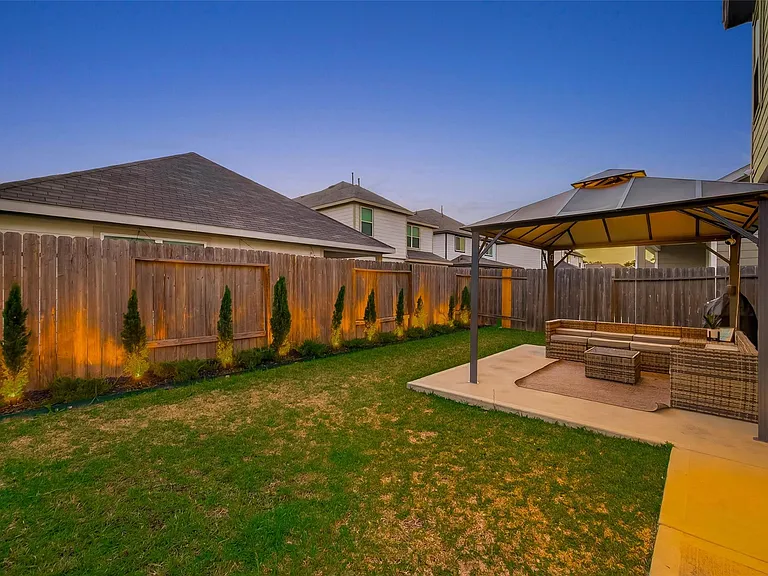 23639 Buttress Root Dr — Photo 26