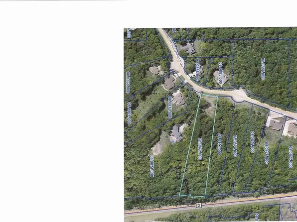 6 Crescent Hills Dr, La Crescent, MN 55947