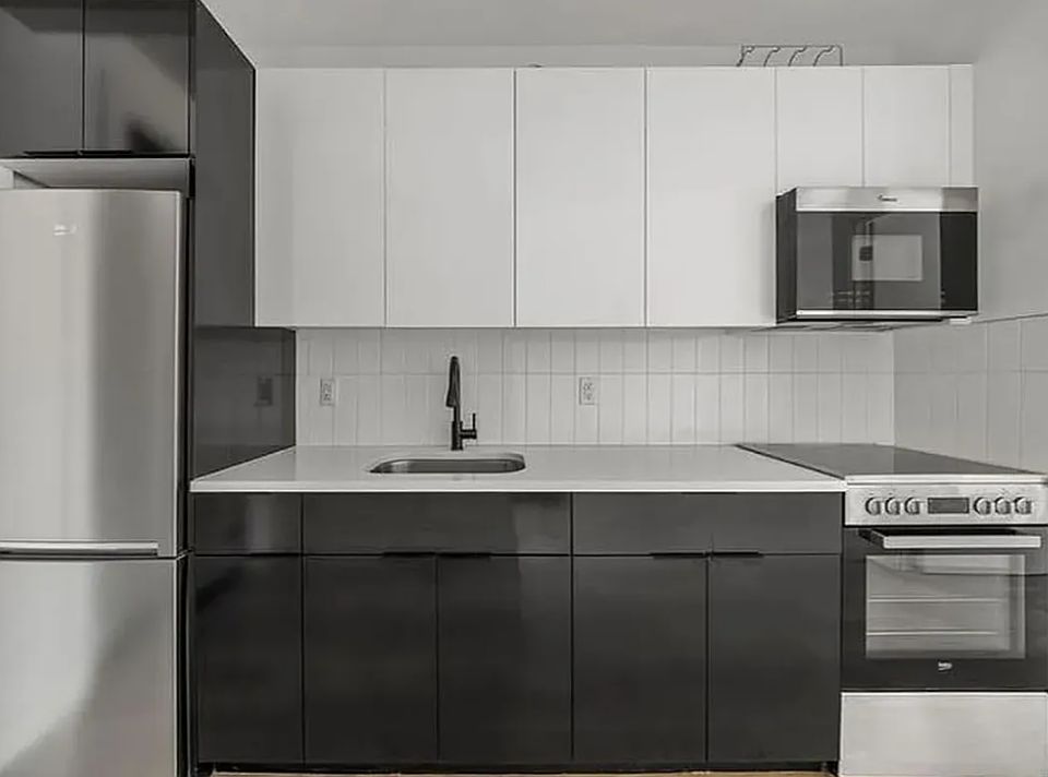 1st image of 35 Oakland Pl #3L