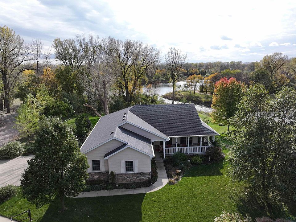 1st image of 101 Shore Place Ct