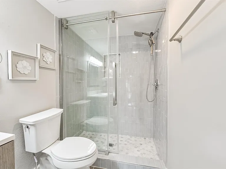 14111 Misty Meadow Ln — Photo 23