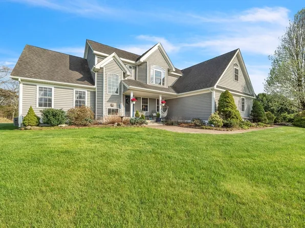 507 N Liberty St, Belchertown, MA 01007