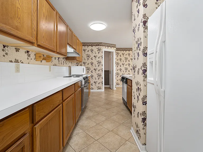 336 Lariat Cir — Photo 17