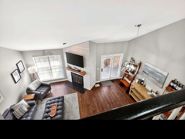 125 Villa View Ct — Photo 17