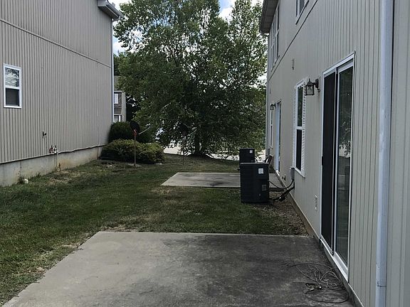 3rd image of 3103 NW Gateway Dr