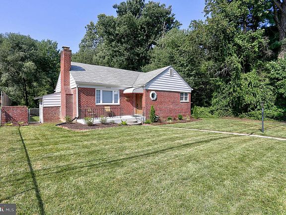 2nd image of 1202 Dennis Ave