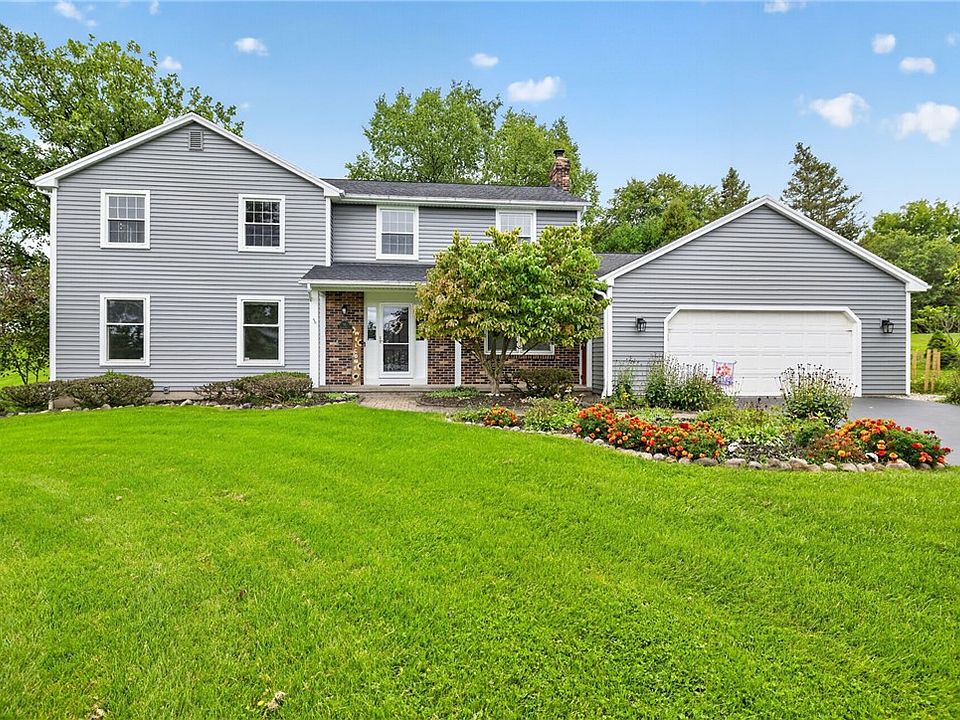 1st image of 18 Locke Dr