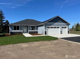 12421 Rainier Acres Rd SE, Rainier, WA 98576