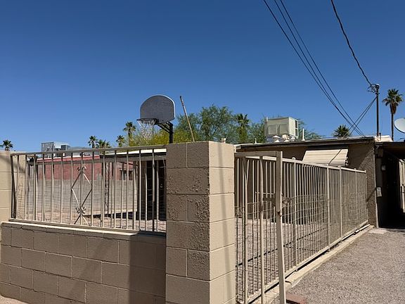 2nd image of 419 E Alturas St