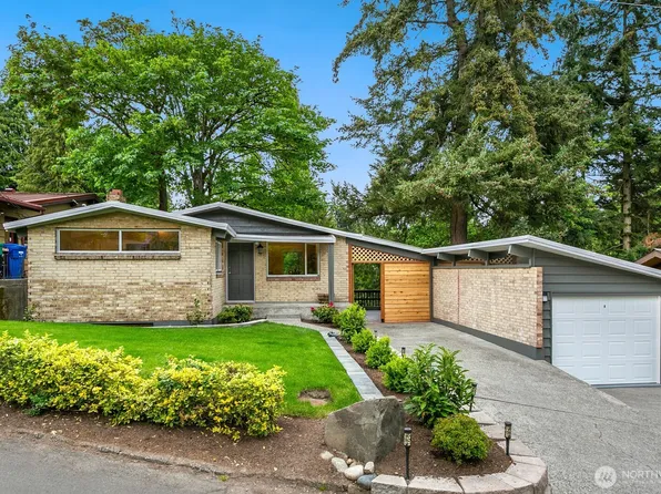 1102 NE 106th Street, Seattle, WA 98125