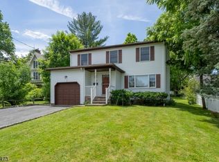 15 Front St, Chatham, NJ 07928