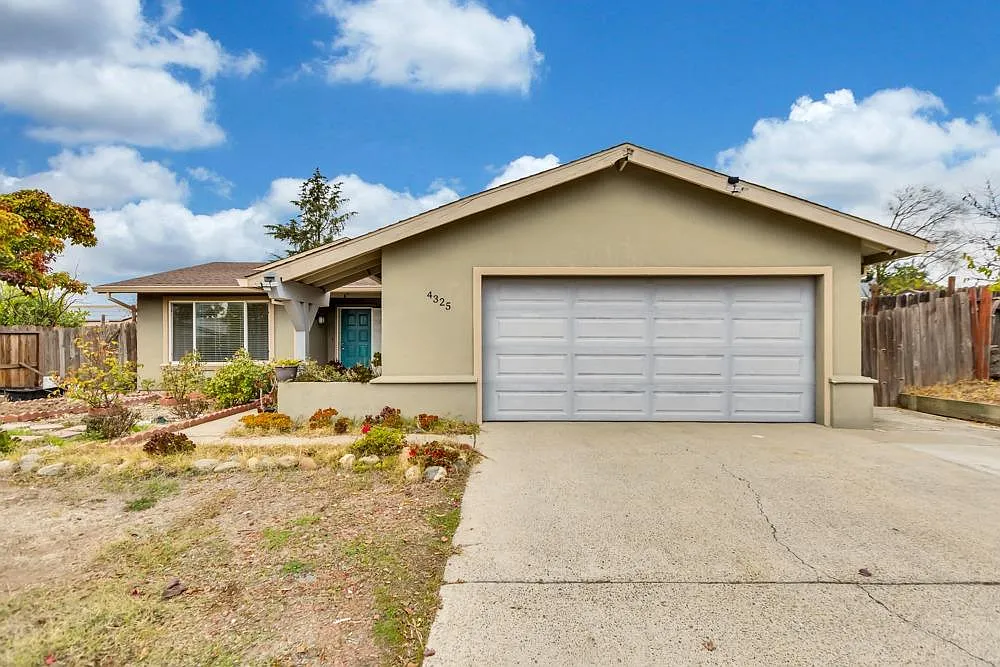 4325 Fallow Dr photo 1