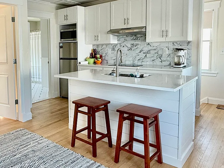 111 4th Ave #REAR — Photo 3