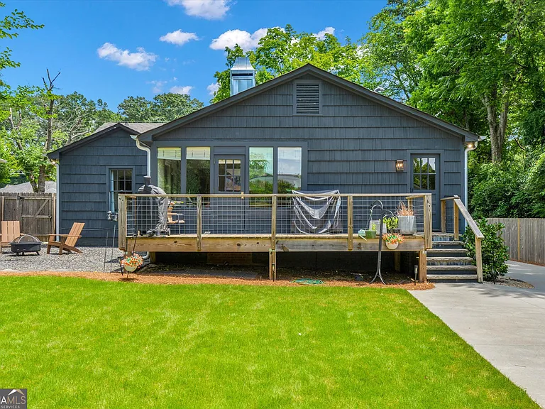 643 Etowah Dr NE — Photo 38