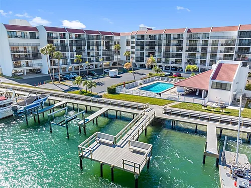 19111 Vista Bay Dr #303 Photo 1