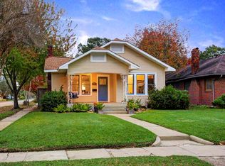 951 Merrill St, Houston, TX 77009