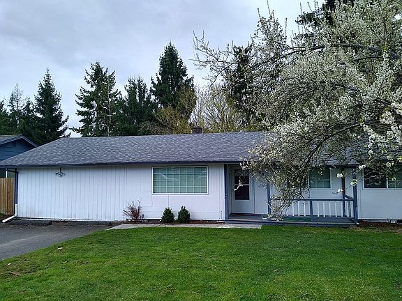 3rd image of 8621 Skokomish Way NE