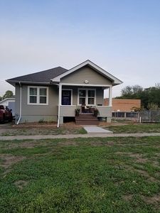 614 Pine St, Yankton, SD, 57078
