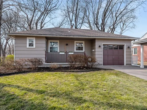 4940 Birch St, Roeland Park, KS 66205