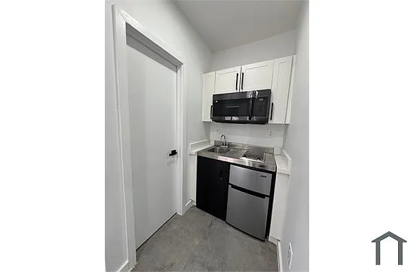 Building Photo - 5541 NW Miami Ct #3