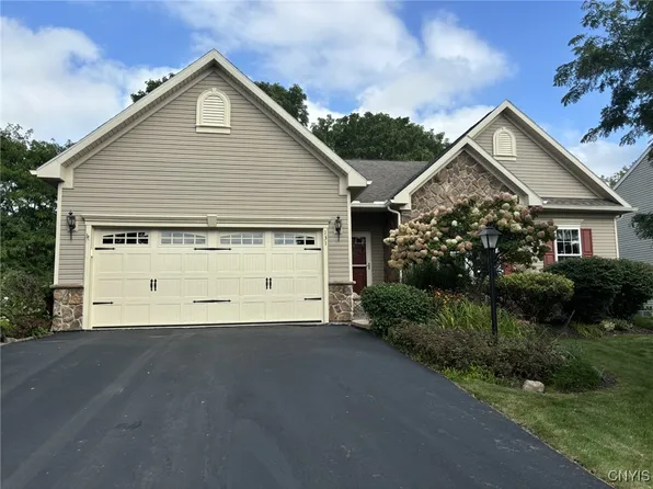 131 Shire Way, Camillus, NY 13031