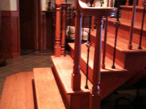 5th image of 466 Creekside Dr