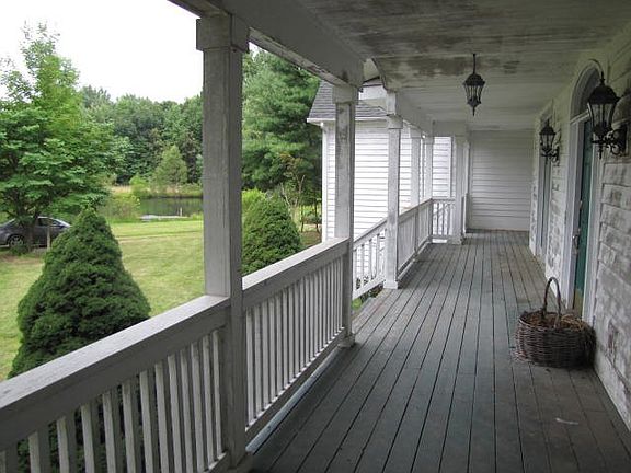 Exterior Features