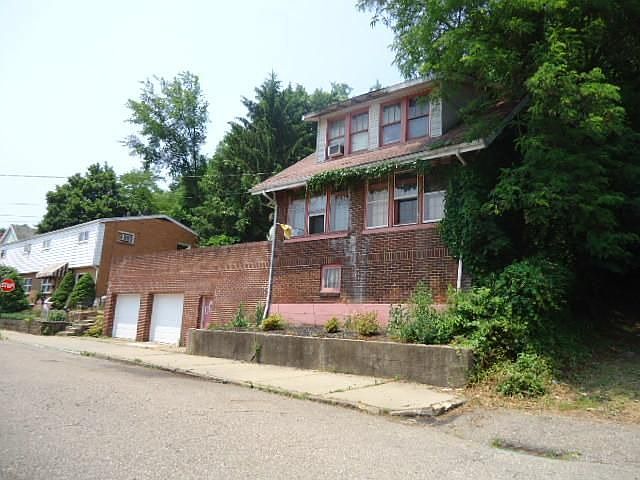 Alternative front/garage