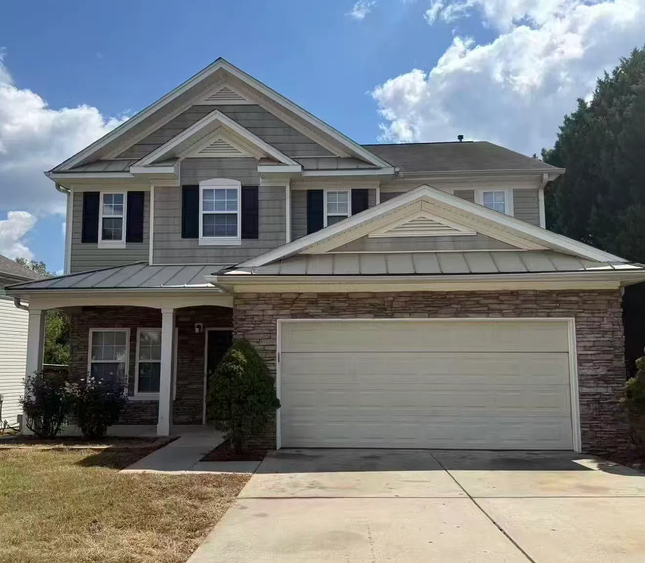 3 bed, 2.5 bath, 2505 sqft, $2,200 — Photo 3