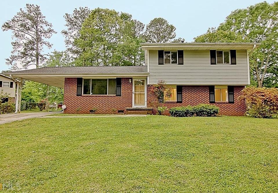 1st image of 745 Anderson Dr