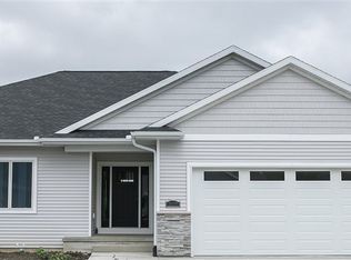 2400 Park 2nd Ave NW, Waverly, IA 50677