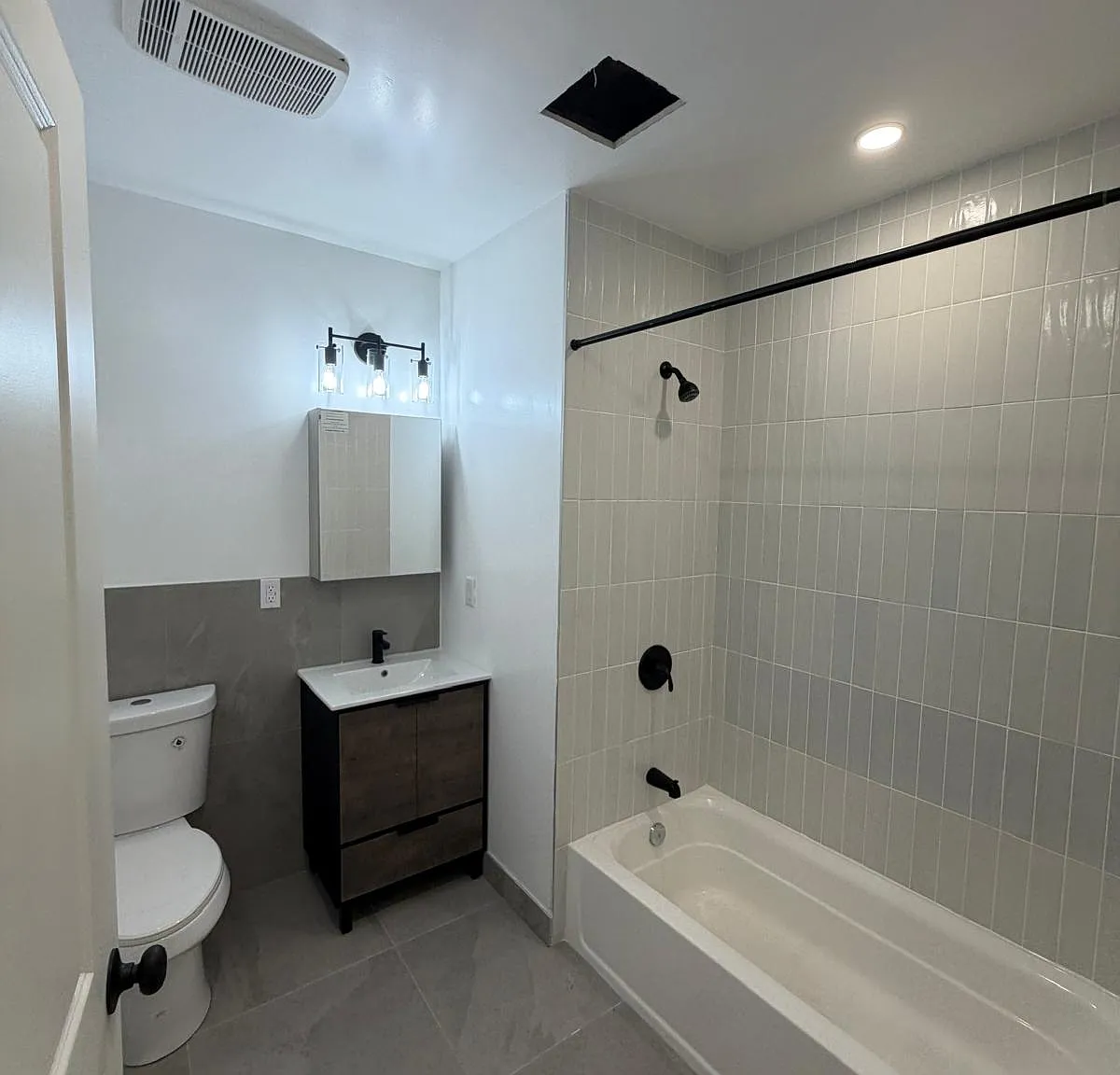 4 bed, 1500 sqft, $3,100 — Photo 4