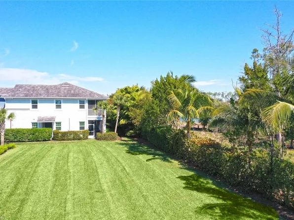 2542 Seychelles DR #704, NAPLES, FL 34112