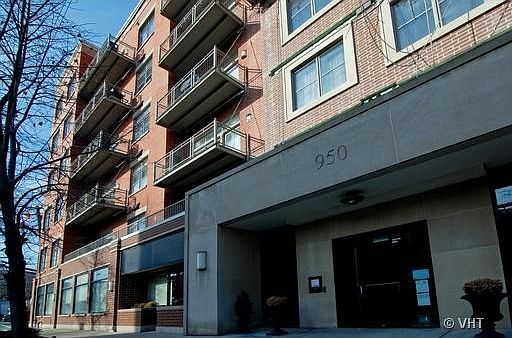 1st image of 950 W Huron St Unit 301