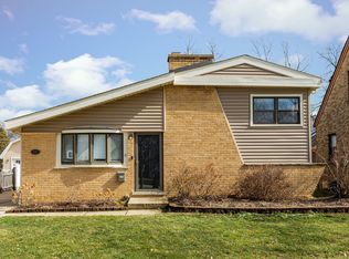 237 N Charlotte St, Lombard, IL